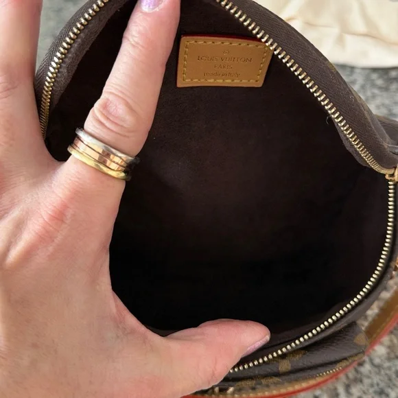 Louis Vuitton Mini Bum Bag - Picture 10 of 16